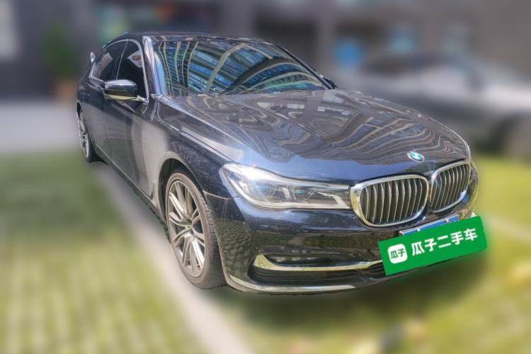 Used BMW 7 Series 2017 740Li xDrive Luxury Edition Front Right 45 Deg