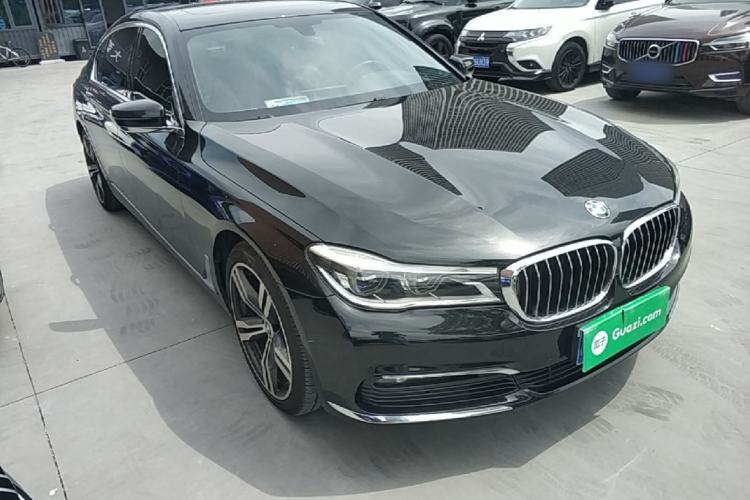 Used BMW 7 Series 2017 730Li Leading Model Front Right 45 Deg