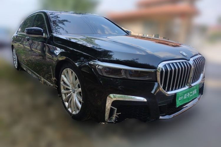 Used BMW 7 Series 2017 730Li Luxury Model Front Right 45 Deg