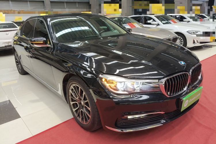 Used BMW 7 Series 2017 730Li Leading Model Front Right 45 Deg