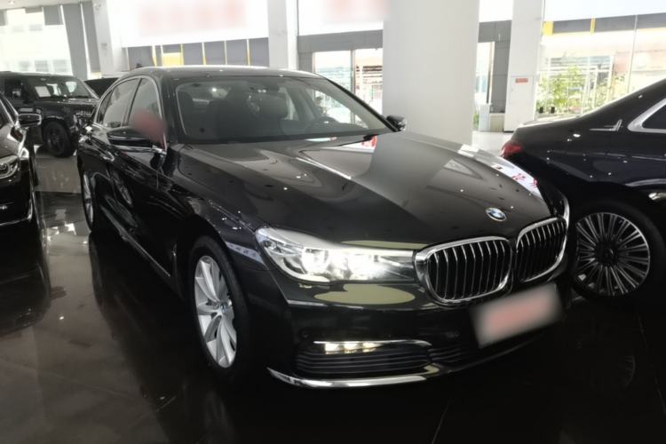 Used BMW 7 Series 2017 730Li Leading Model Front Right 45 Deg