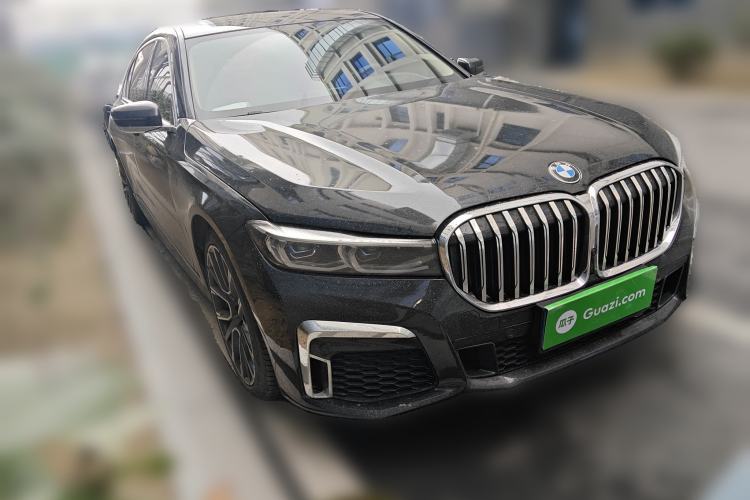 Used BMW 7 Series 2017 740Li Luxury Edition Front Right 45 Deg