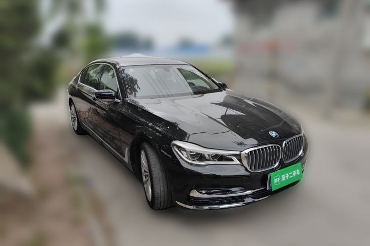 Used BMW 7 Series 2017 740Li Luxury Edition Front Right 45 Deg