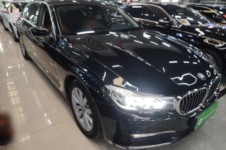 Used BMW 7 Series 2017 730Li Leading Model Front Right 45 Deg