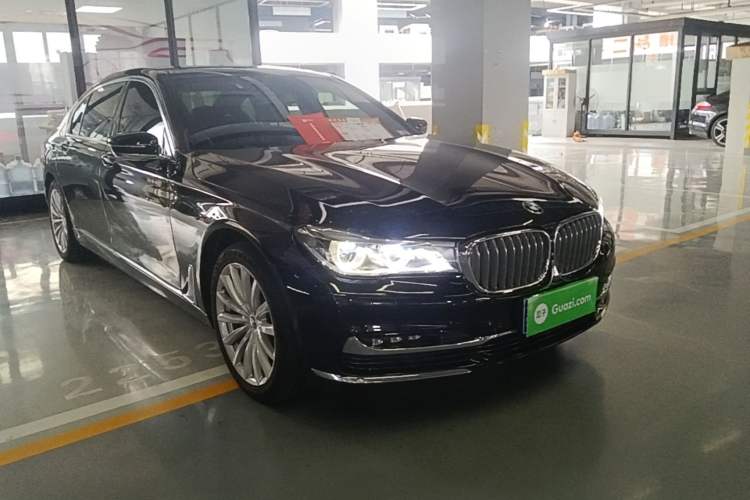 Used BMW 7 Series 2017 740Li xDrive Luxury Edition Front Right 45 Deg