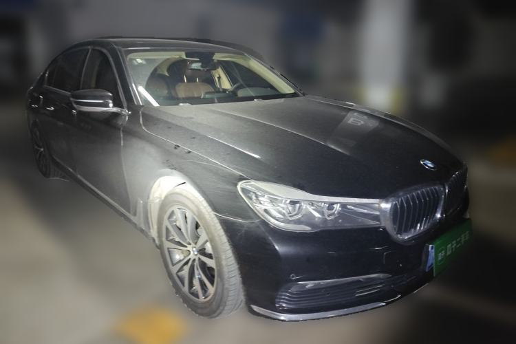 Used BMW 7 Series 2017 730Li Leading Model Front Right 45 Deg