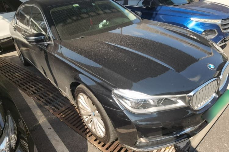 Used BMW 7 Series 2017 740Li Luxury Edition Front Right 45 Deg