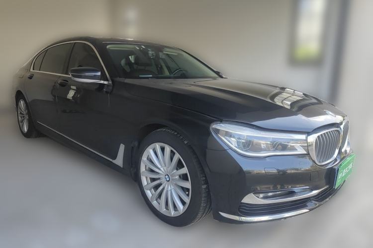 Used BMW 7 Series 2017 740Li Luxury Edition Front Right 45 Deg