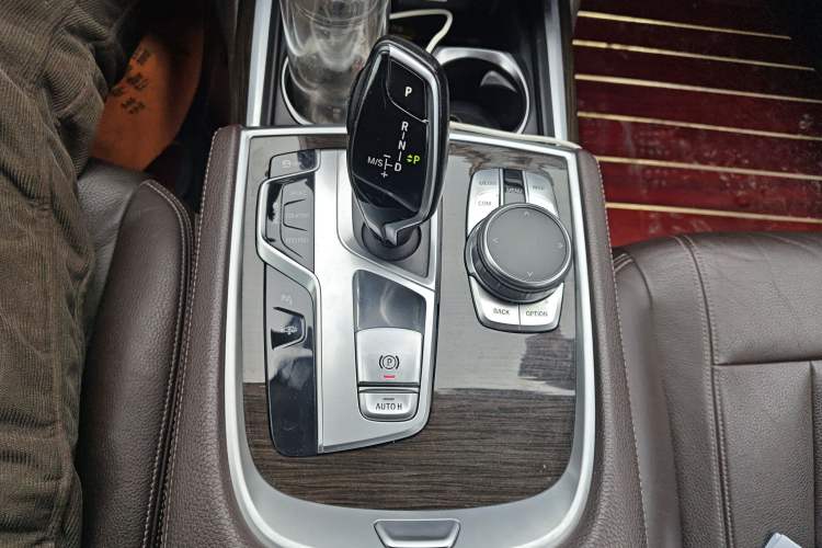 Used BMW 7 Series 2017 730Li Leading Model Gear Lever