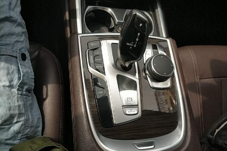Used BMW 7 Series 2017 730Li Leading Model Gear Lever