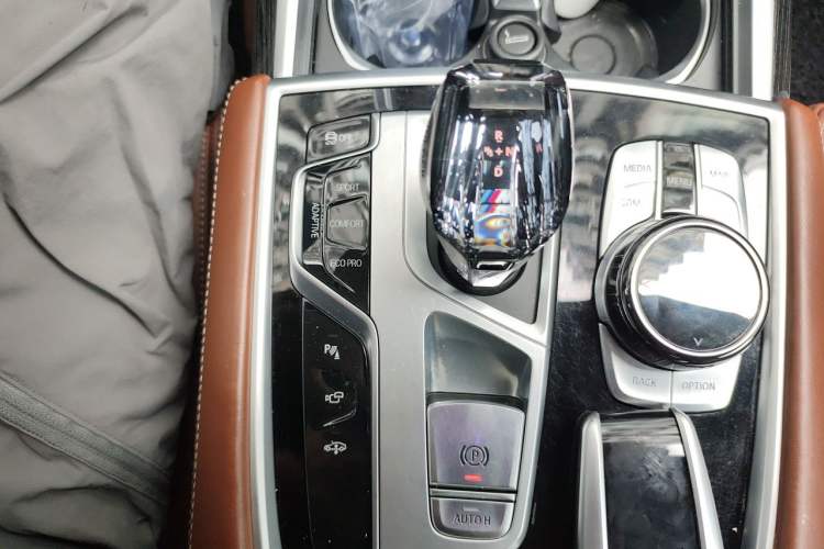 Used BMW 7 Series 2017 M760Li xDrive Gear Lever