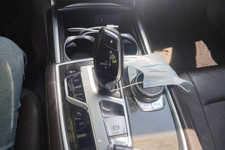 Used BMW 7 Series 2017 730Li Leading Model Gear Lever