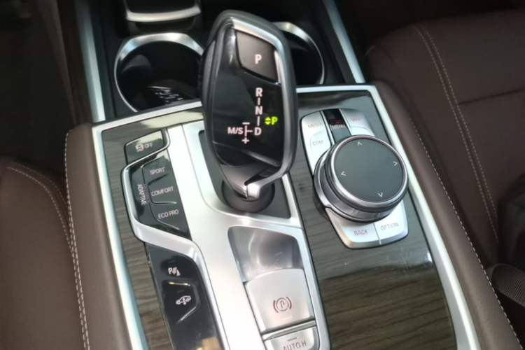 Used BMW 7 Series 2017 730Li Leading Model Gear Lever