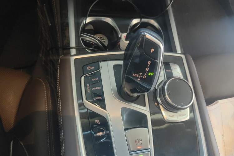 Used BMW 7 Series 2017 740Li Luxury Edition Gear Lever