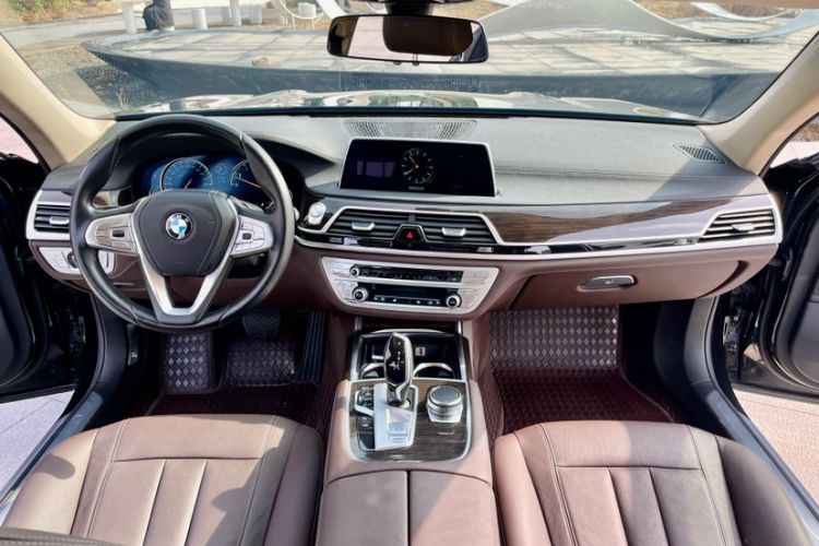 Used BMW 7 Series 2017 730Li Leading Model Interior 1