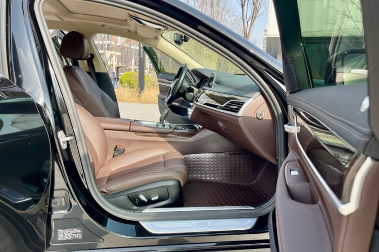 Used BMW 7 Series 2017 730Li Leading Model Interior 11
