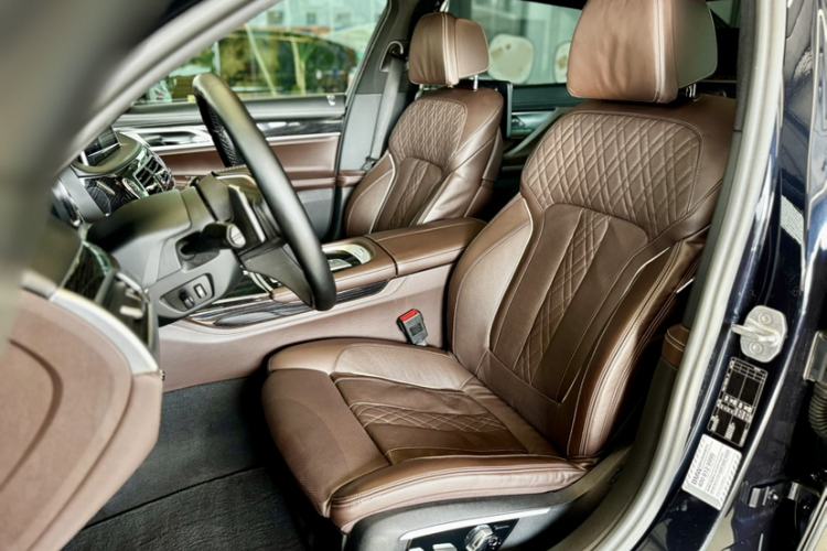 Used BMW 7 Series 2017 730Li Luxury Model Interior 11