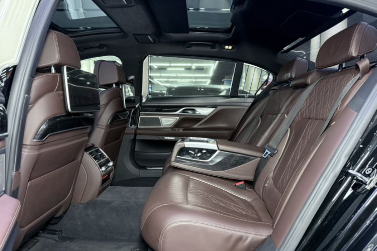 Used BMW 7 Series 2017 740Li Luxury Edition Interior 2