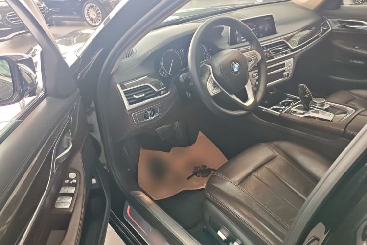 Used BMW 7 Series 2017 730Li Leading Model Interior 3