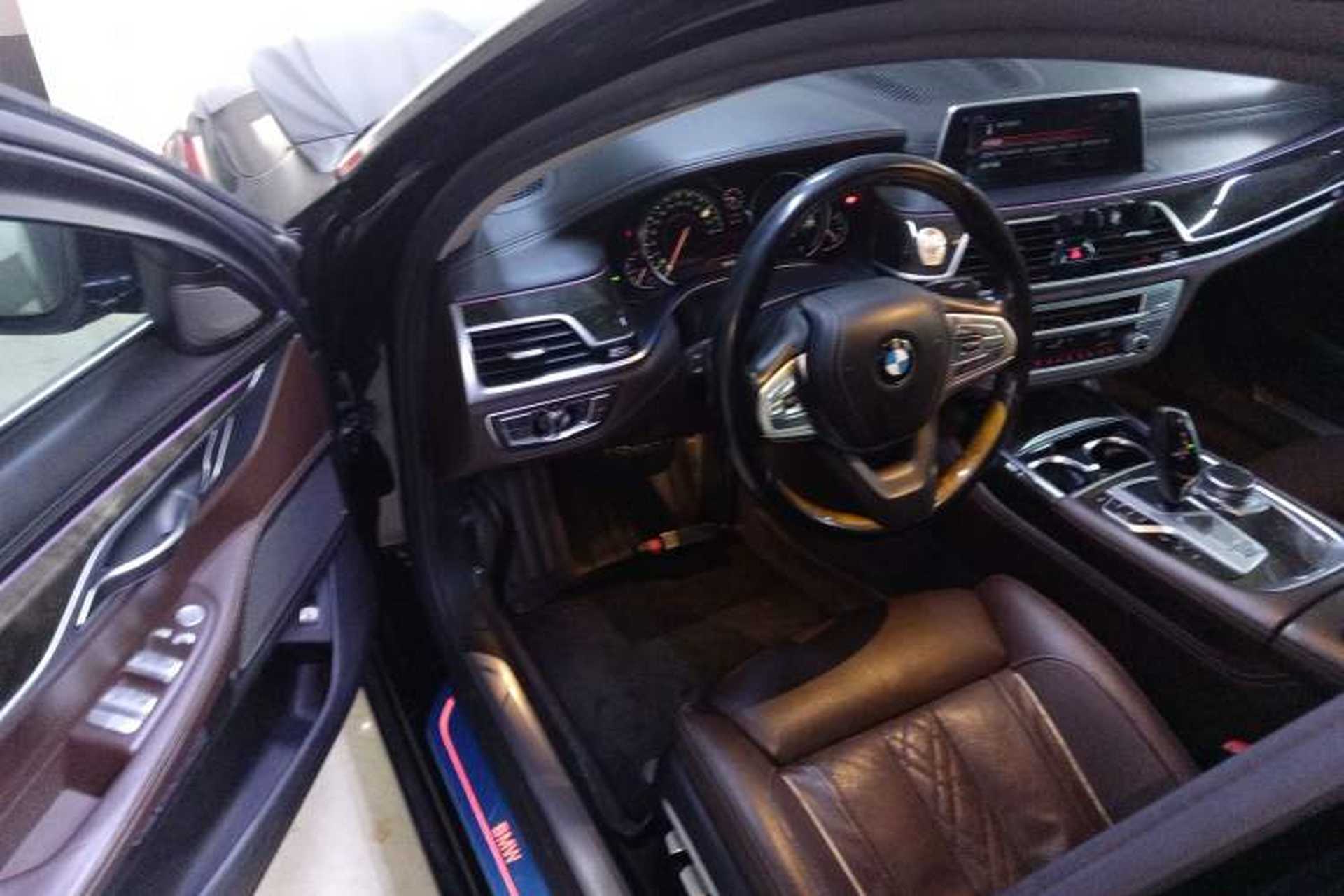 Used BMW 7 Series 2017 730Li Luxury Model Interior 3