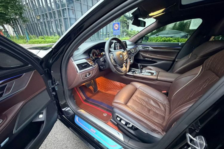 Used BMW 7 Series 2017 740Li xDrive Luxury Edition Interior 4