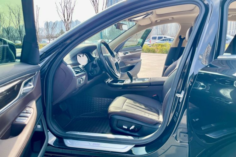 Used BMW 7 Series 2017 730Li Leading Model Interior 5