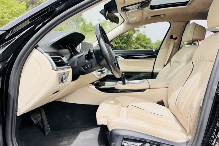 Used BMW 7 Series 2017 740Li xDrive Luxury Edition Interior 6