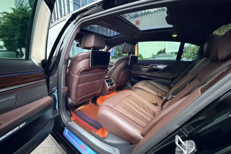 Used BMW 7 Series 2017 740Li xDrive Luxury Edition Interior 6