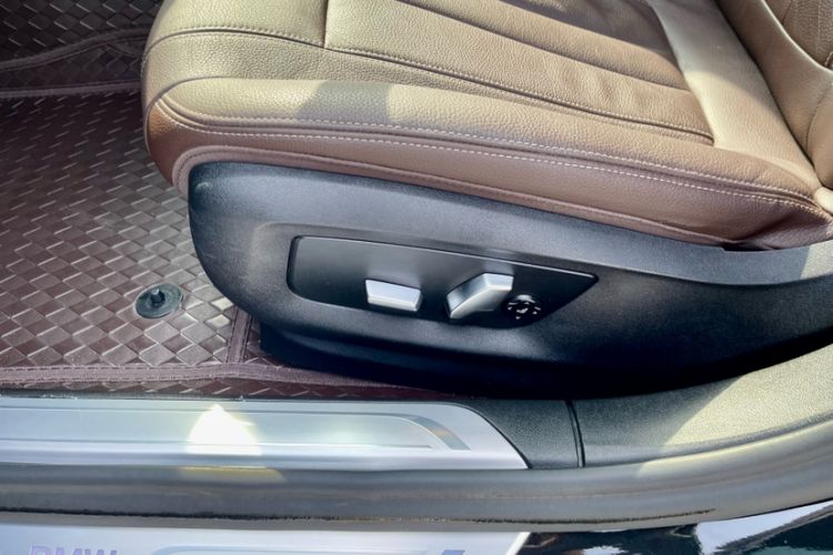 Used BMW 7 Series 2017 730Li Leading Model Interior 7