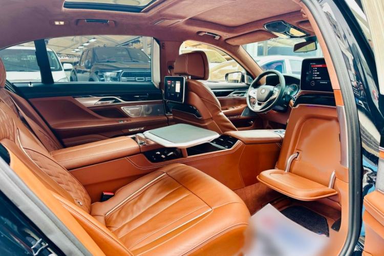 Used BMW 7 Series 2017 750Li xDrive Personalized Custom Edition Four-Seater Interior 8