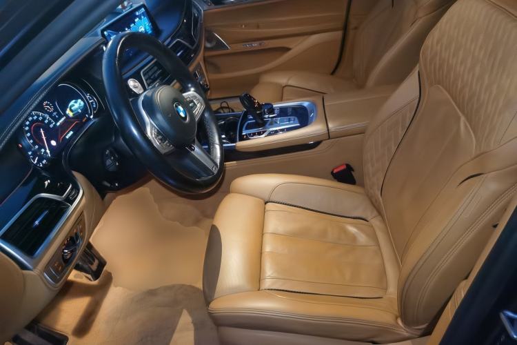 Used BMW 7 Series 2017 M760Li xDrive Left Front Seat