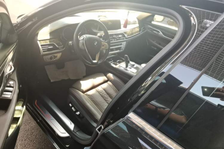 Used BMW 7 Series 2017 740Li Luxury Edition Left Front Seat