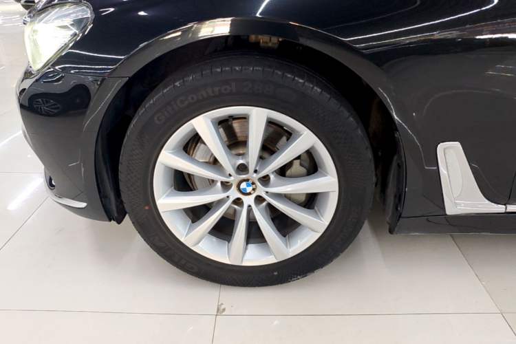 Used BMW 7 Series 2017 730Li Leading Model Left Front Wheel Hub