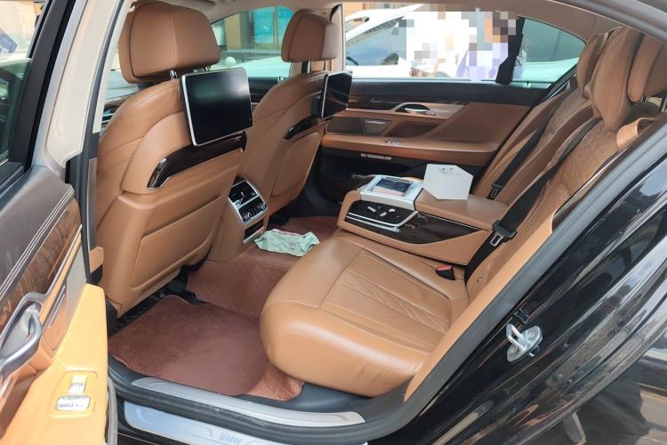 Used BMW 7 Series 2017 740Li xDrive Luxury Edition Left Rear Seat