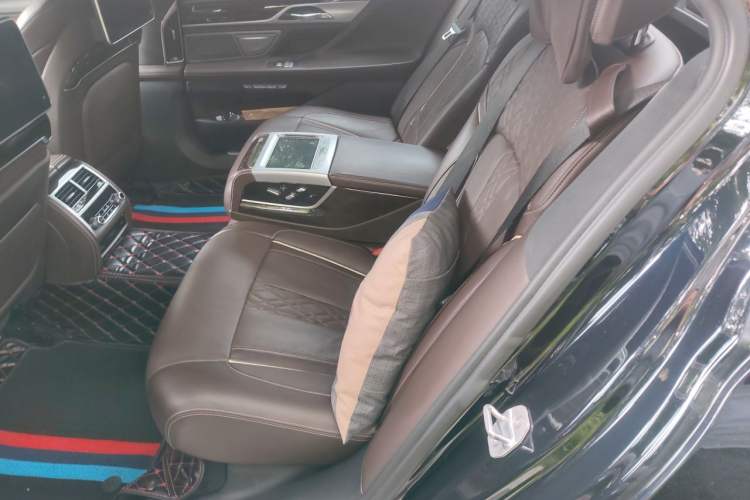 Used BMW 7 Series 2017 740Li xDrive Luxury Edition Left Rear Seat