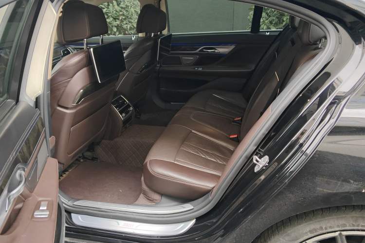 Used BMW 7 Series 2017 740Li Luxury Edition Left Rear Seat