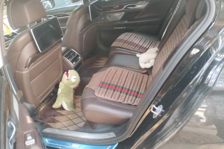 Used BMW 7 Series 2017 740Li xDrive Luxury Edition Left Rear Seat