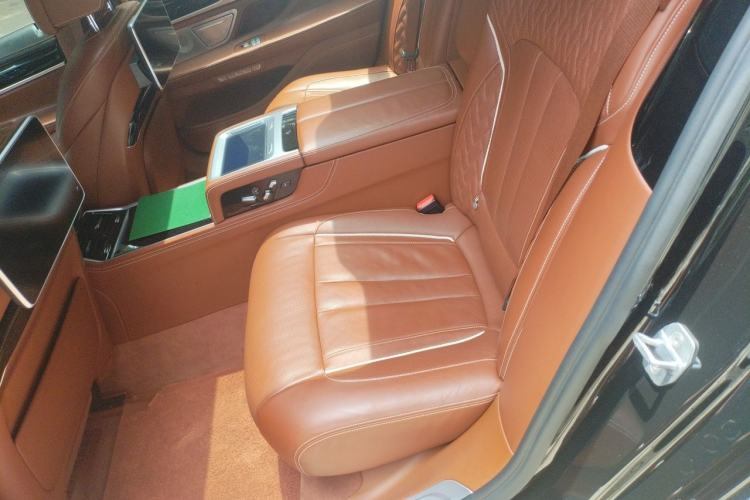 Used BMW 7 Series 2017 750Li xDrive Personalized Custom Edition Four-Seater Left Rear Seat