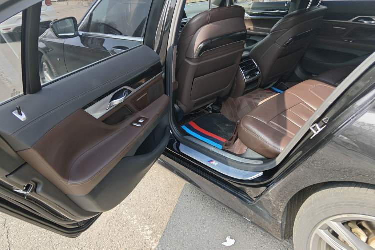 Used BMW 7 Series 2017 730Li Leading Model Left Rear Seat
