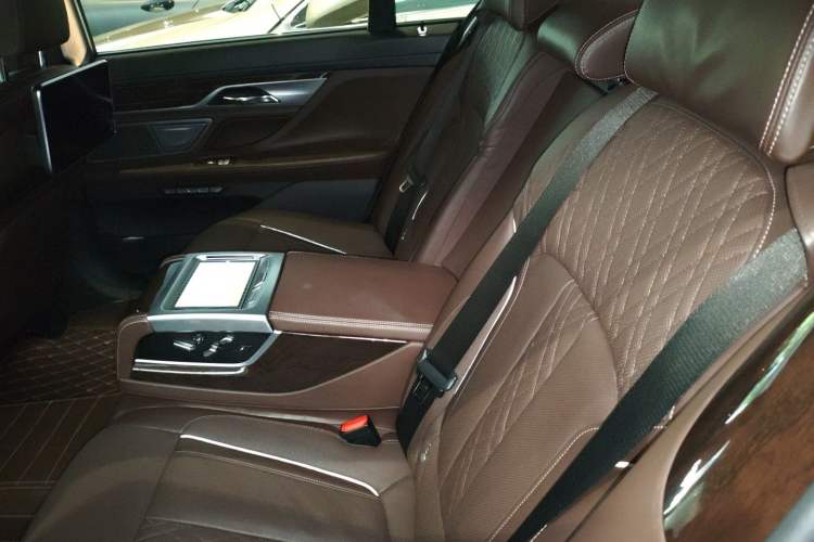 Used BMW 7 Series 2017 740Li xDrive Luxury Edition Left Rear Seat