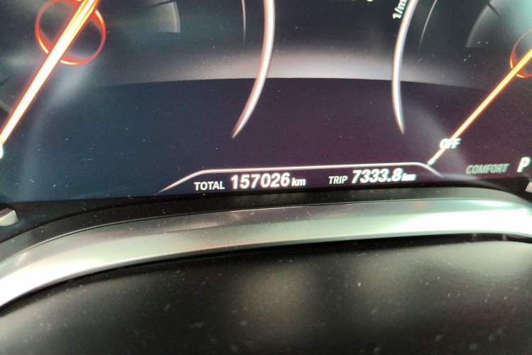 Used BMW 7 Series 2017 740Li xDrive Luxury Edition Odometer Close Up