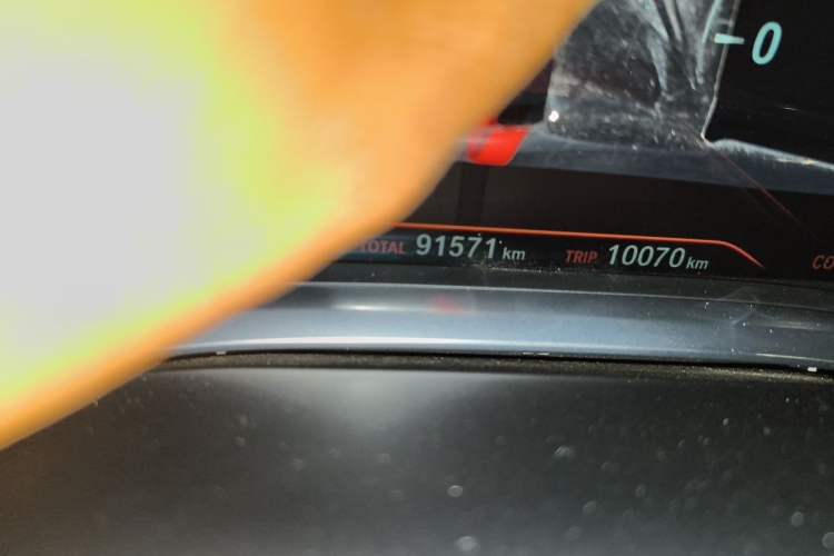 Used BMW 7 Series 2017 730Li Leading Model Odometer Close Up