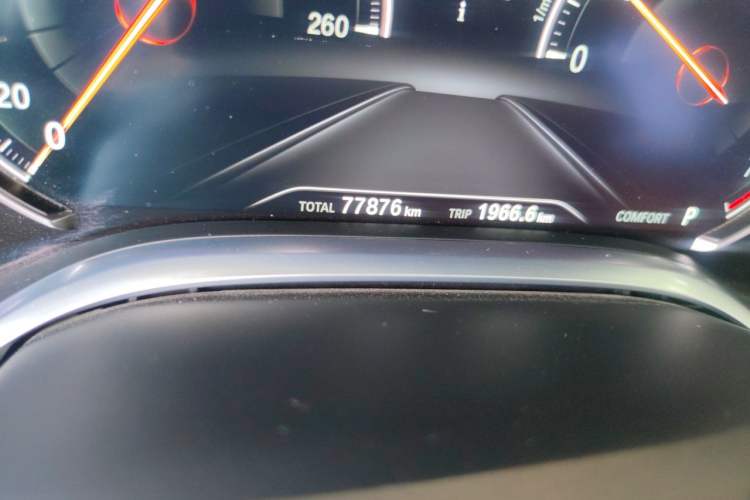 Used BMW 7 Series 2017 730Li Luxury Model Odometer Close Up