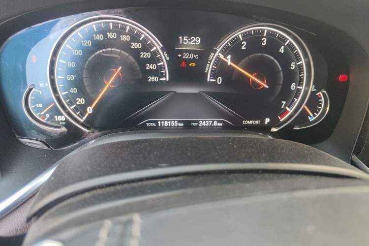 Used BMW 7 Series 2017 730Li Leading Model Odometer Close Up