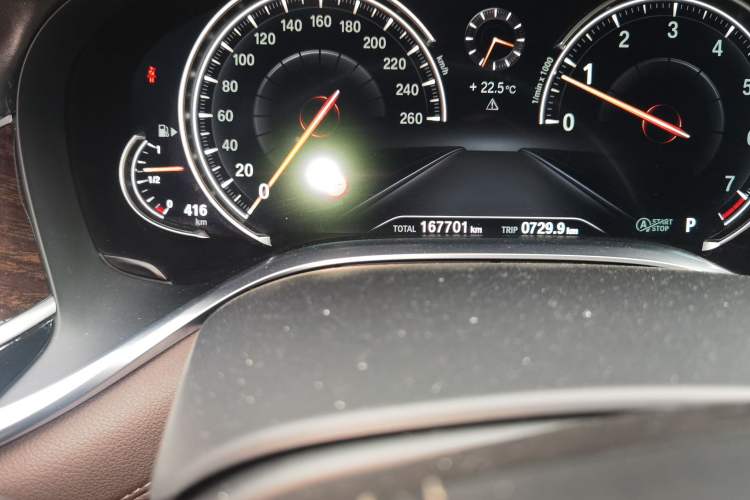 Used BMW 7 Series 2017 740Li xDrive Luxury Edition Odometer Close Up