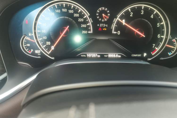 Used BMW 7 Series 2017 730Li Leading Model Odometer Close Up