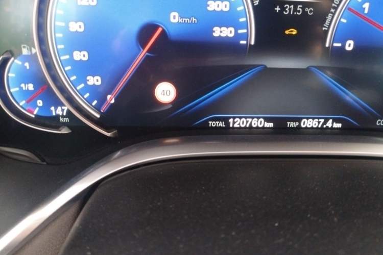 Used BMW 7 Series 2017 740Li xDrive Luxury Edition Odometer Close Up