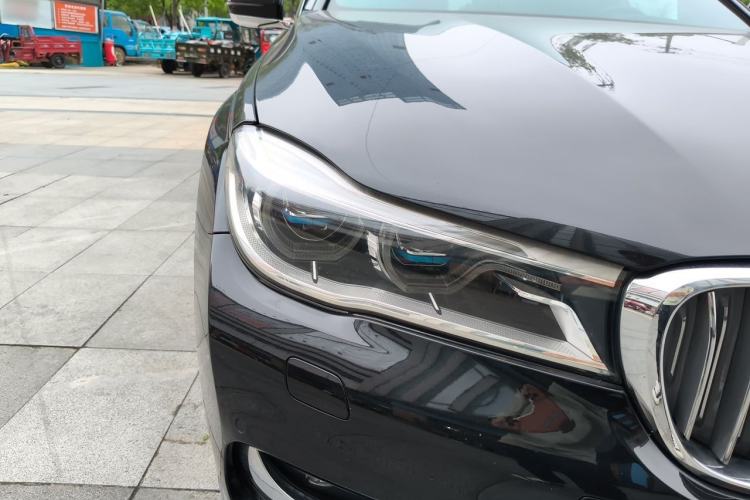 Used BMW 7 Series 2017 740Li xDrive Luxury Edition Right Front Headlight