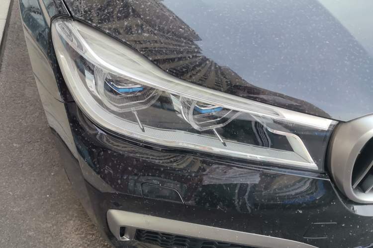 Used BMW 7 Series 2017 M760Li xDrive Right Front Headlight