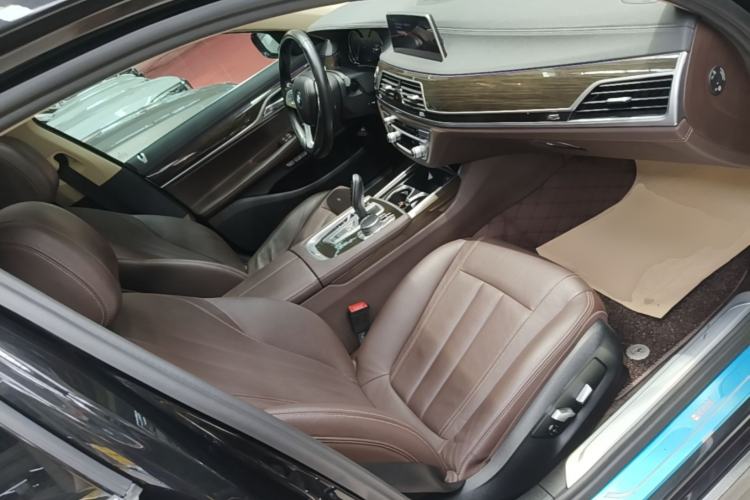 Used BMW 7 Series 2017 730Li Leading Model Right Front Seat